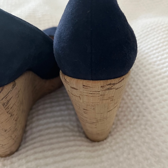 Stuart Weitzman Corkswoon Wedges Navy Suede Like New 9.5 - Picture 12 of 16